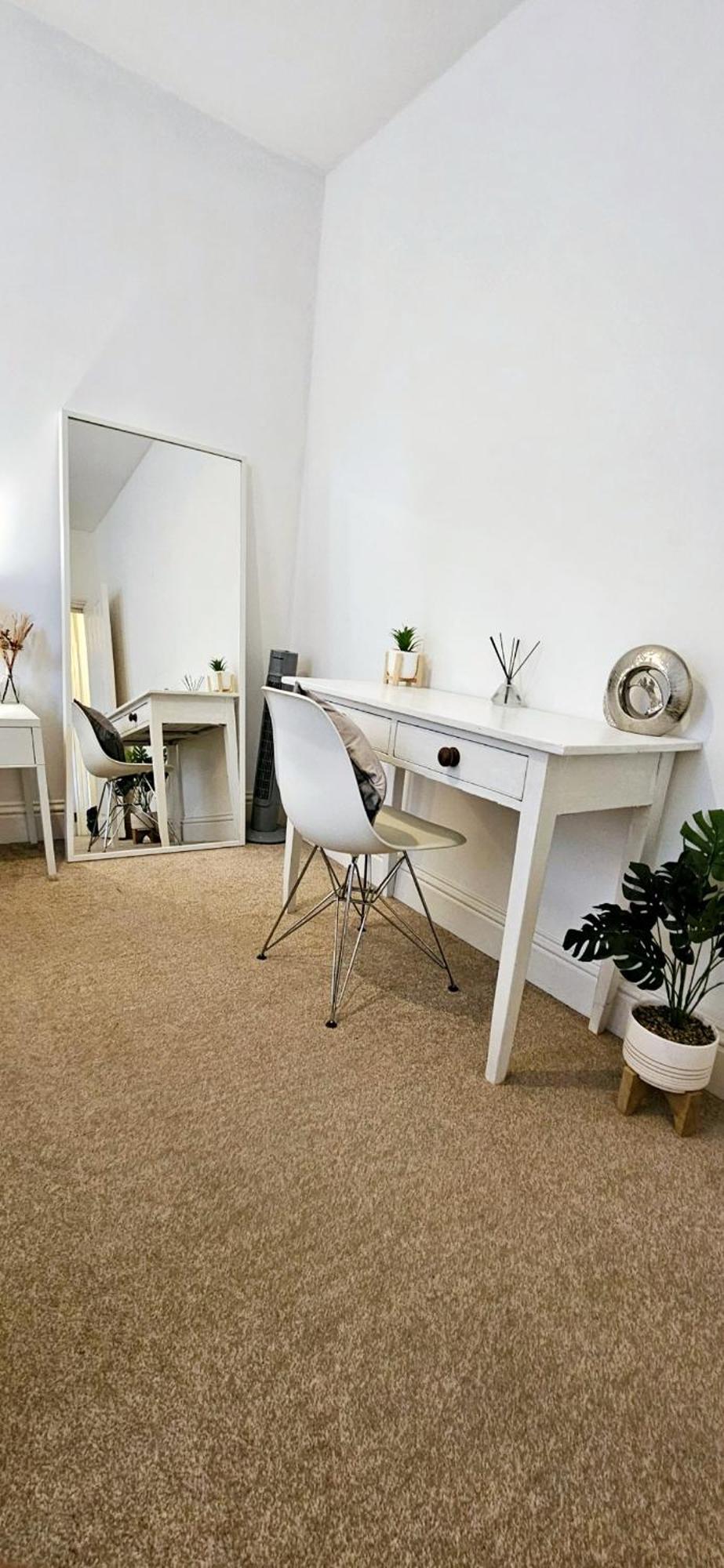 1 Bedroom Flat In Gravesend Eksteriør bilde